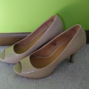 Nude heels